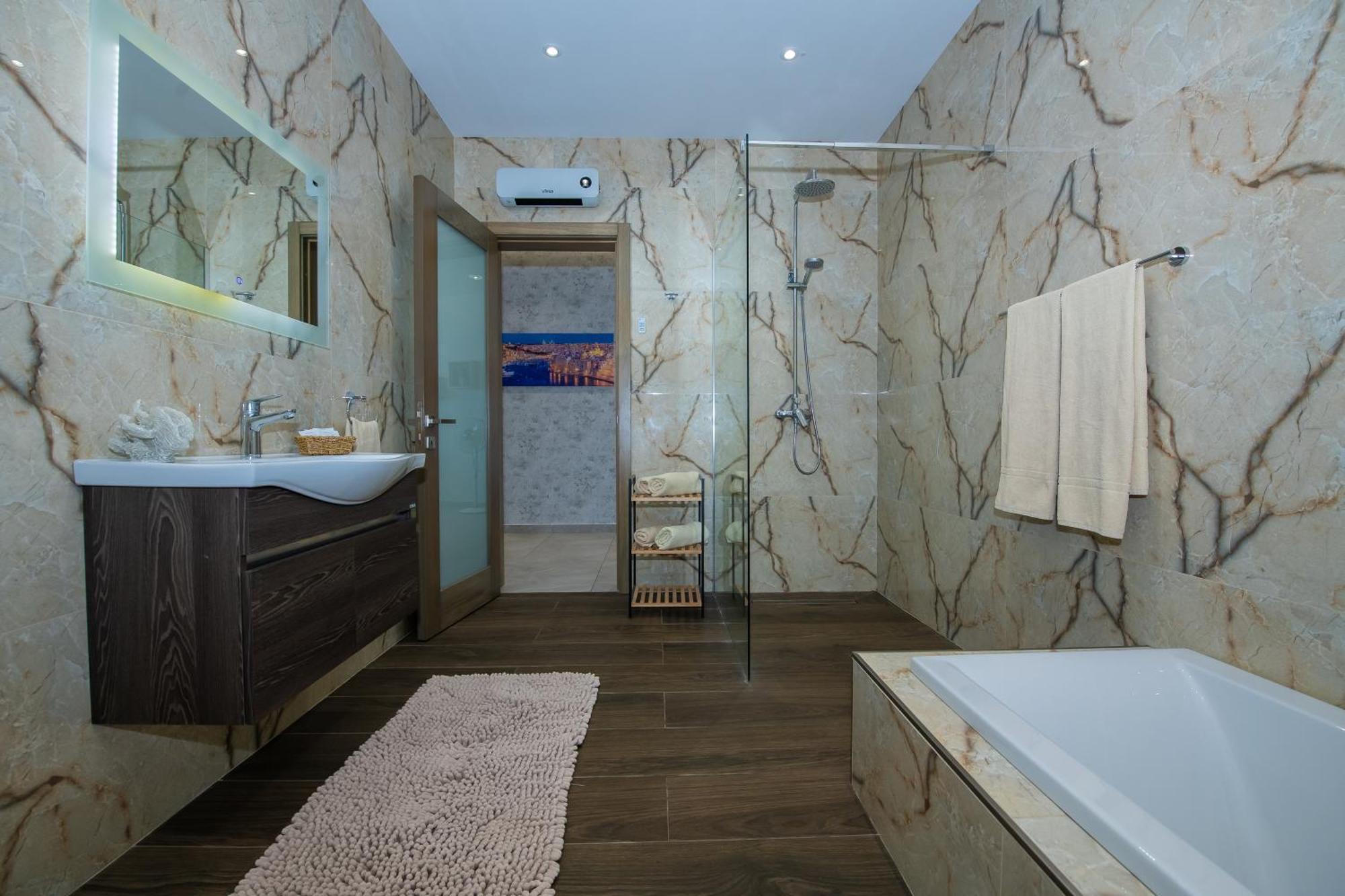 Clifftop Modern Apartment Mellieha Exterior photo
