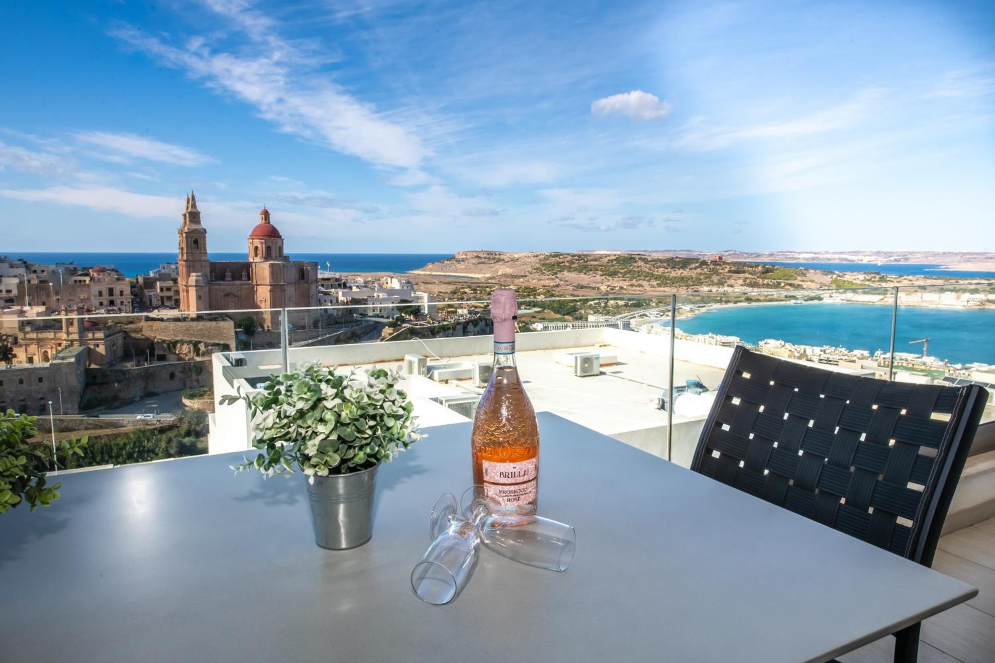 Clifftop Modern Apartment Mellieha Exterior photo